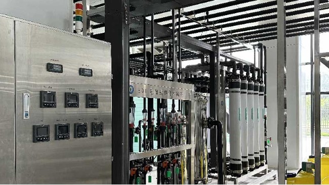反渗透纯净水生产设备价格与什么相关