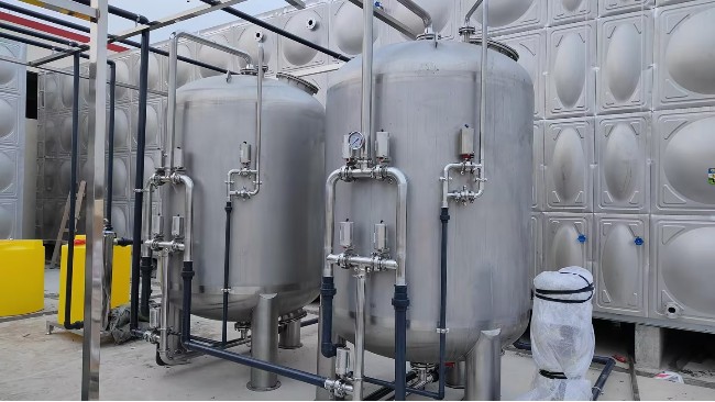 水处理公司反渗透设备就提高出水效率与哪些配件有关