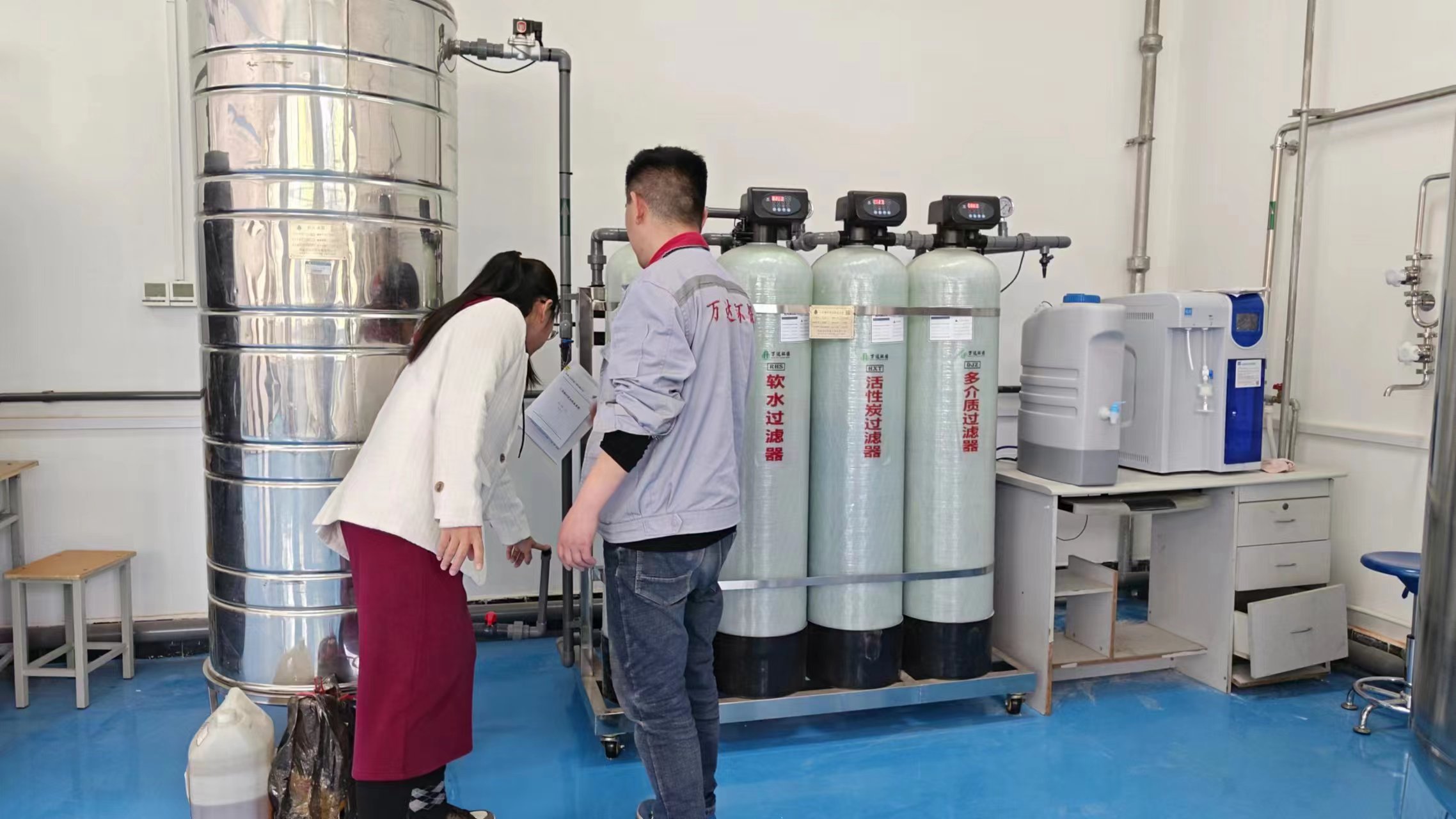 一吨反渗透纯水设备多少钱？一吨反渗透处理设备成本方案